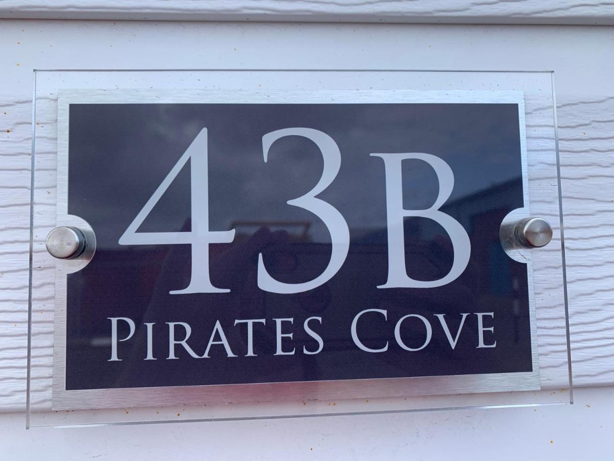 Pirates Cove Holiday Chalet Bridlington Exterior photo