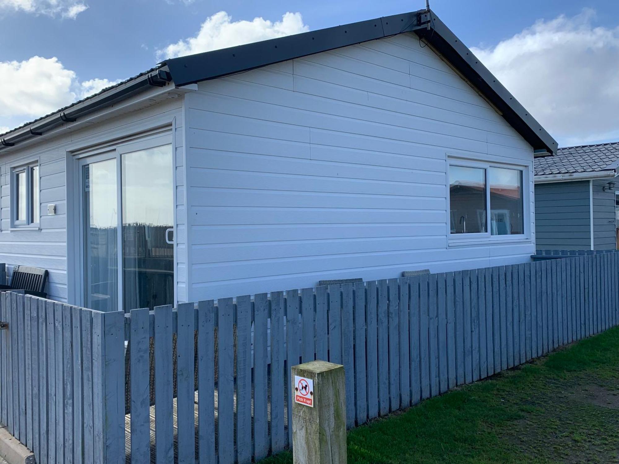 Pirates Cove Holiday Chalet Bridlington Exterior photo